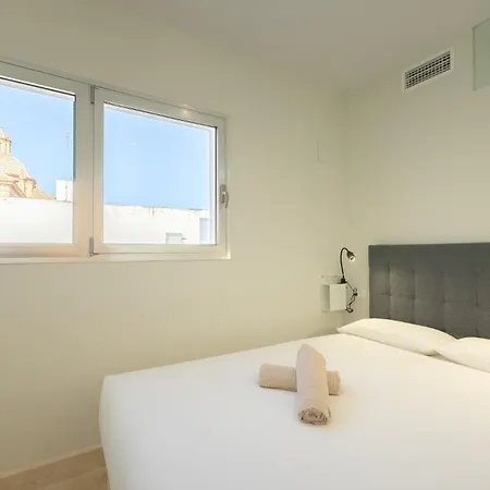 Tentudia Charming With Private Roof-top Or Patio In San Bernardo By Ocityzen Sevilla