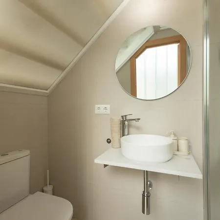 Tentudia Charming With Private Roof-top Or Patio In San Bernardo By Ocityzen Apartamento