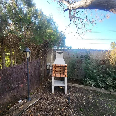 Casa Madera Urbanizacion Socorro Holiday home Seville