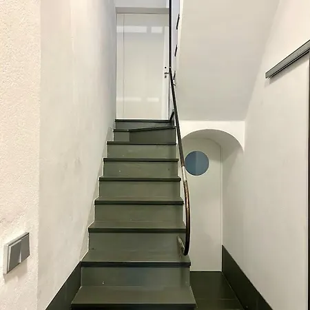 Hispalis Design At Apartment