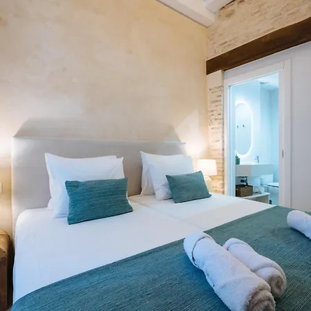 Guest house New Hostly Arenal Seville