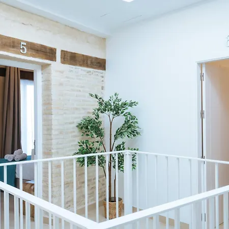 New Hostly Arenal Guest house