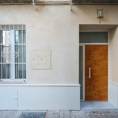 New Hostly Arenal Guest house Seville