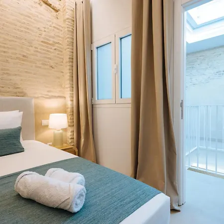 New Hostly Arenal Guest house Seville