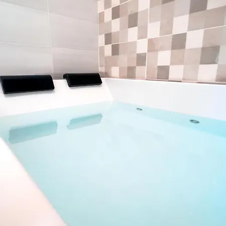 Apartment Estudio Con Jacuzzi Privado En Triana
