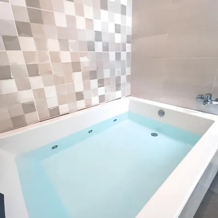 Estudio Con Jacuzzi Privado En Triana Apartment Seville