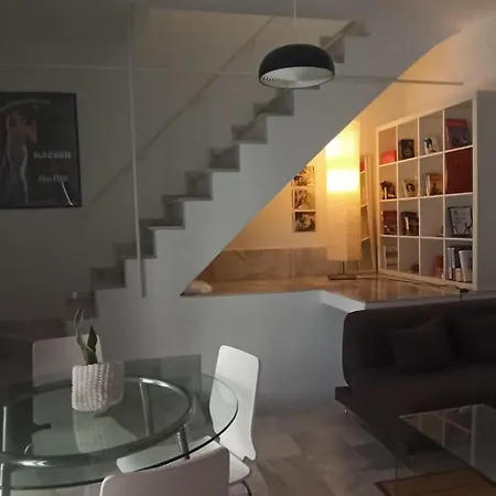 Herbolarios Terrace Apartment
