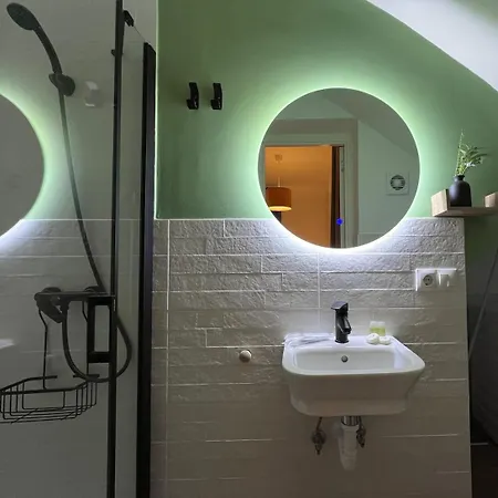 Alhondiga Luxury Apartment *