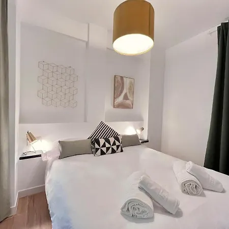 Alhondiga Luxury *