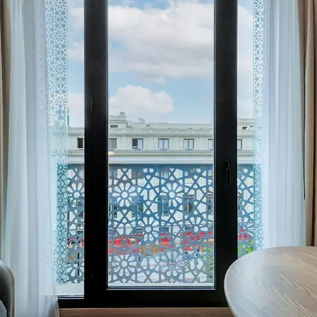 Querencia De Sevilla, Autograph Collection 4*