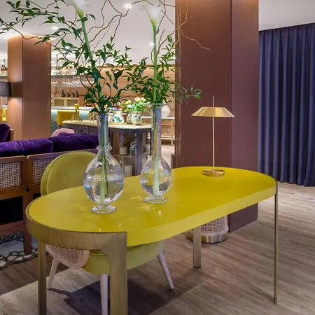 Querencia De Sevilla, Autograph Collection 4*