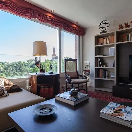 By Plaza De Espana Overlooking Parque Maria Luisa Apartment