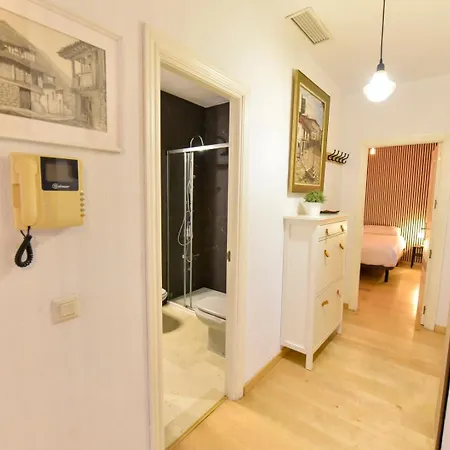 New! Contemporary With Pool And Parking Included Siviglia