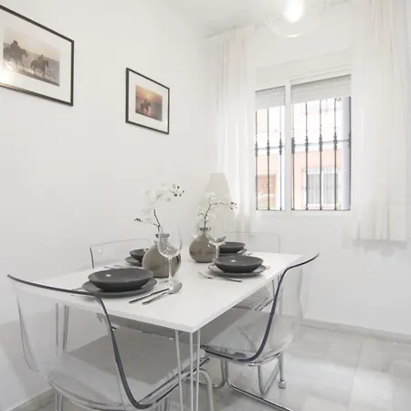Rentalsevilla Divina Apartment *