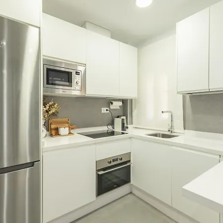 Apartman Charming 2 Bedrooms With Free Parking At Plaza Alameda By Ocityzen *