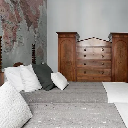 A Pies De La Giralda Apartment