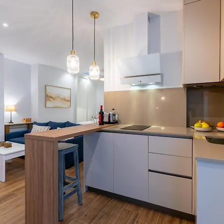 Estudio Levies Lux 1 Tgt * Seville