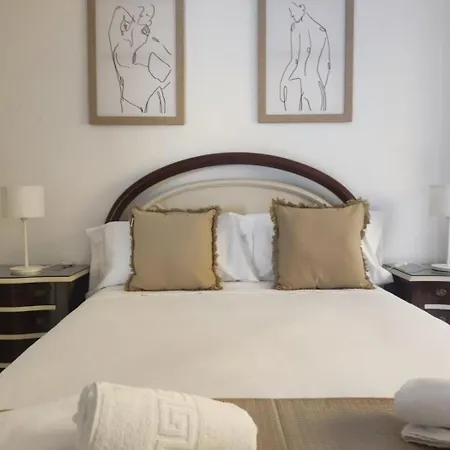 Casa Santa Ana. Patio Privado Apartment Seville