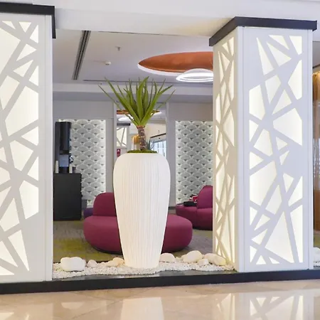 Vertice Hotel Sevilla