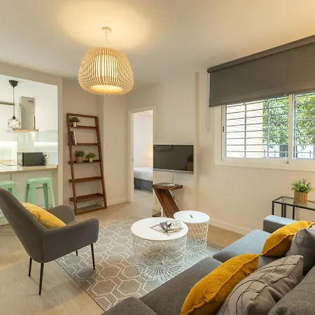 Apartment Charming With Private Patio At Plaza De Espana By Cityzen Seville