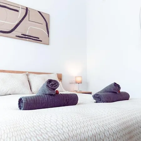 Con Terraza Y Jacuzzi Privado Centro Apartment *