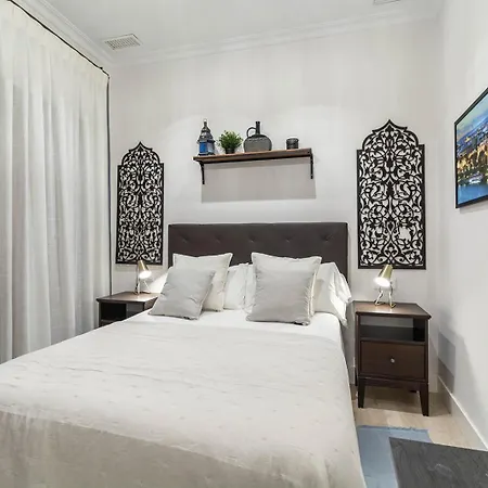 5-bedroom Gem In The Heart Of Apartment