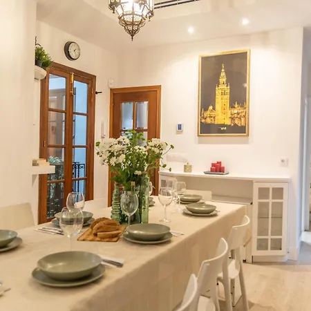 Apartment 5-bedroom Gem In The Heart Of Seville
