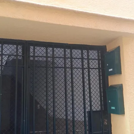 29 Calle Pozo Apartment *