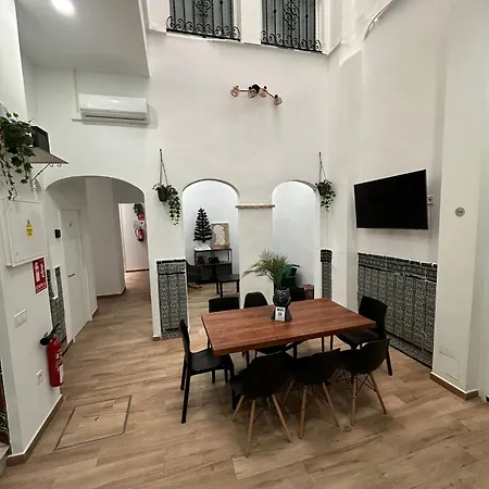 Triana Riverside Hostal Sevilla