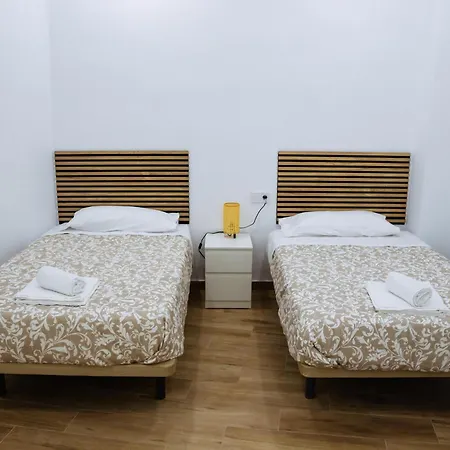 Triana Riverside Hostal Sevilla