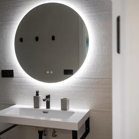 Rentalsevilla Enjoy Nervion Apartment