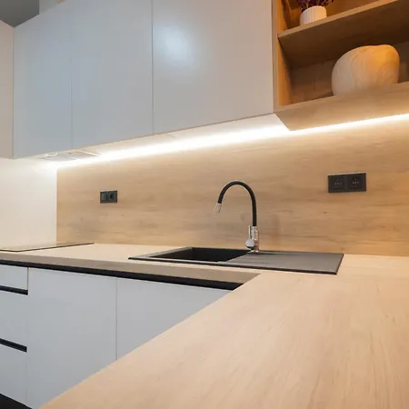 Rentalsevilla Enjoy Nervion Apartment