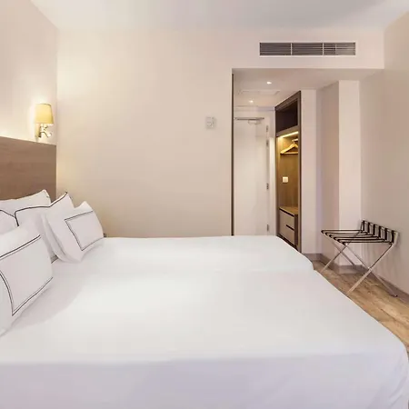 Hotel Melia Lebreros
