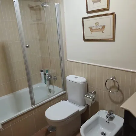 Individual O Doble En Triana Homestay szállás