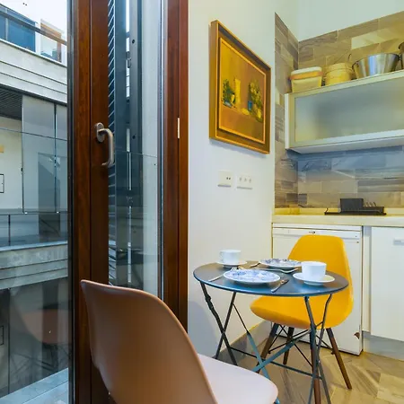 Attic With Terrace- 1bd 1bth- Corral Del Rey *
