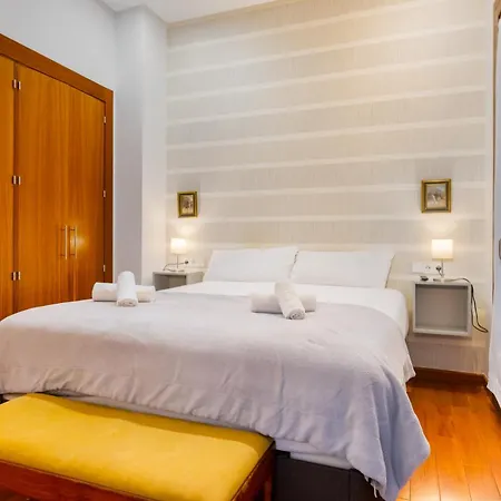 Apartment Attic With Terrace- 1bd 1bth- Corral Del Rey Seville