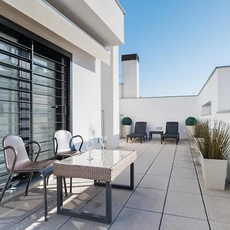 Attic With Terrace- 1bd 1bth- Corral Del Rey *
