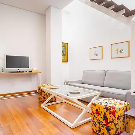 Apartment Attic With Terrace- 1bd 1bth- Corral Del Rey