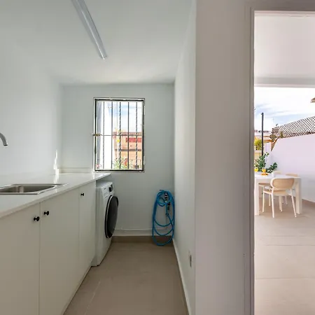 G4 Brand New San Bernardo Terraza Seville