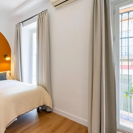 G4 Brand New San Bernardo Terraza Seville