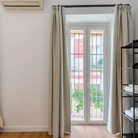 G4 Brand New San Bernardo Terraza * Seville