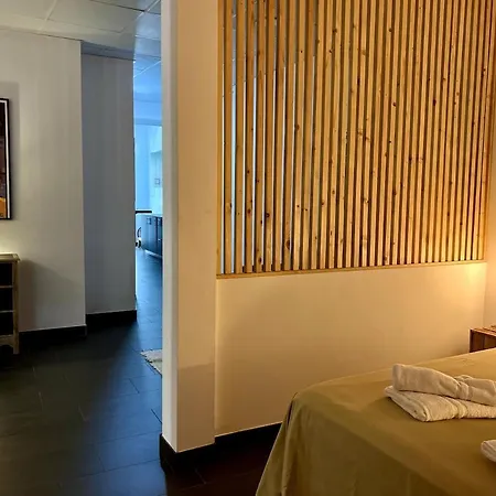 Feria Apartment *
