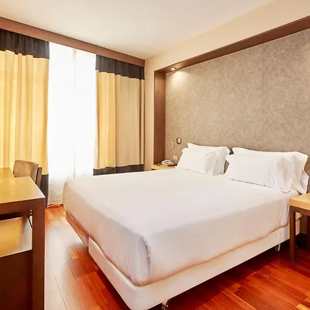 Hotel Nh Plaza De Armas Sevilla