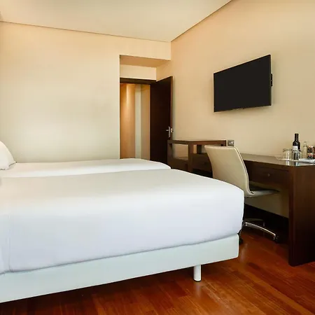 Hotel Nh Plaza De Armas Sevilla
