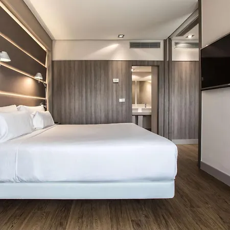 Hotel Nh Plaza De Armas Sevilla