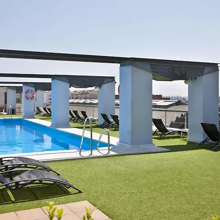Nh Plaza De Armas Hotel 4*