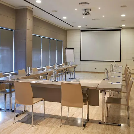 Nh Plaza De Armas Hotel