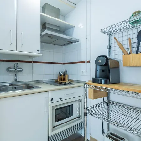 And Cozy- 1bd 1bth- Triana Apartment