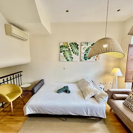 Charming 2 Bedroom At Center By Cityzen *