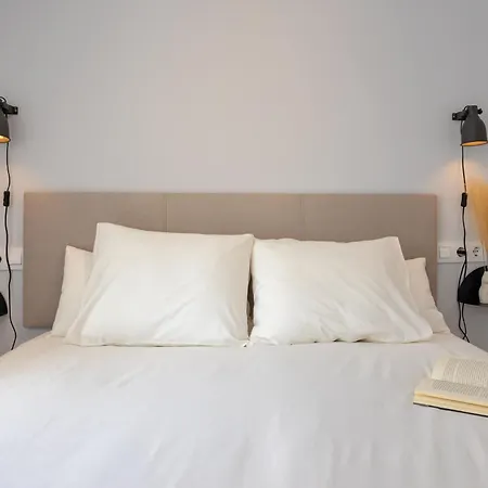 Charming 2 Bedroom Apartment At Iconic Triana Neighborhood By Ocityzen *